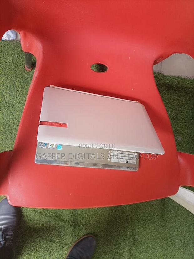 Laptop Packard Bell Dot S2 2GB Intel Atom HDD 128GB · Photo 4