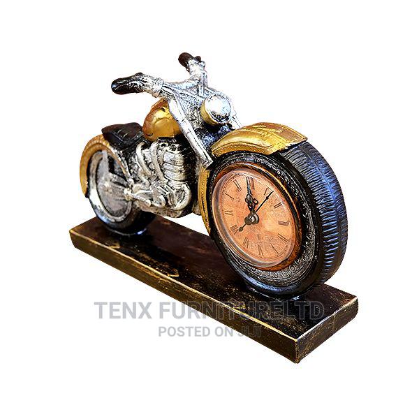 Motorcycle Carved Wood · Photo 4