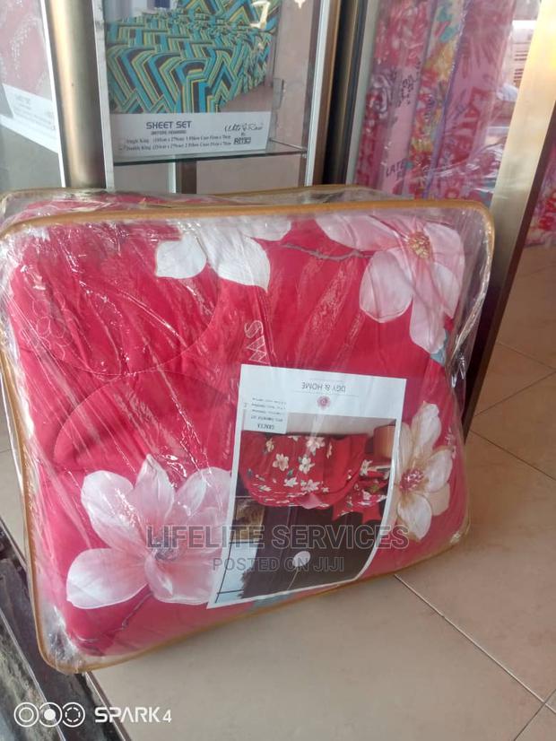 Duvet - King Size/Comforter · Photo 2