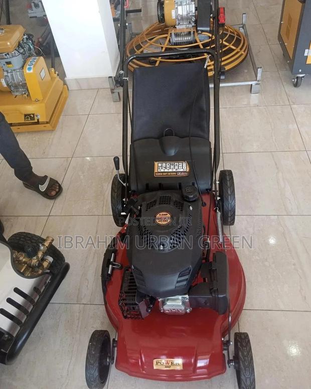 Oleaomac Mower · Photo 2