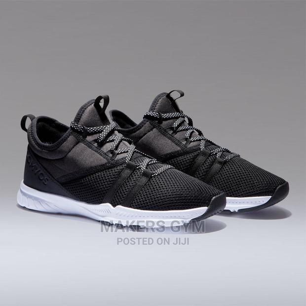 Gym Shoes Women's · Photo 3