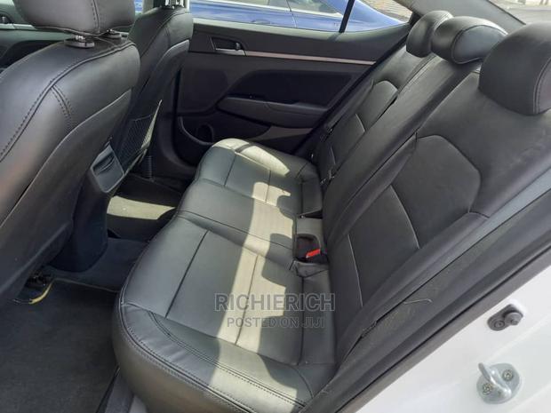 White Elantra for Rent photo 4