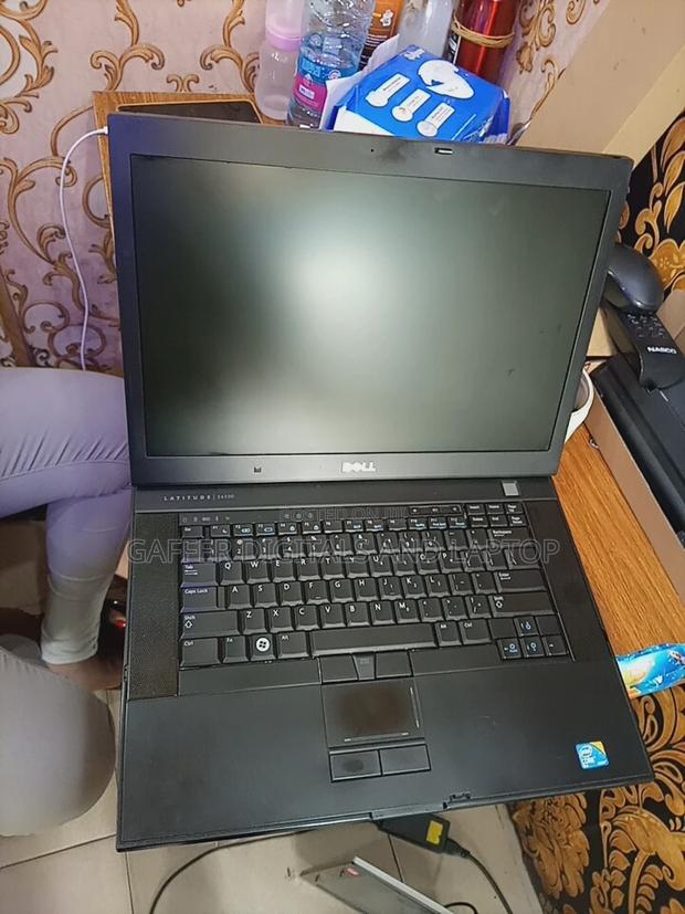 New Laptop Dell Latitude E5440 4GB Intel Core 2 Quad HDD 320GB · Photo 1