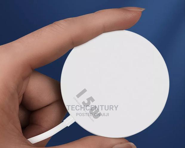 KUULAA 15W Magnetic Wireless Charger photo 4