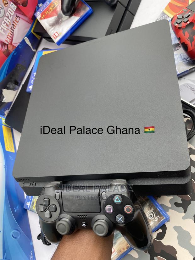 Playstation 4 Slim 1tb · Photo 3