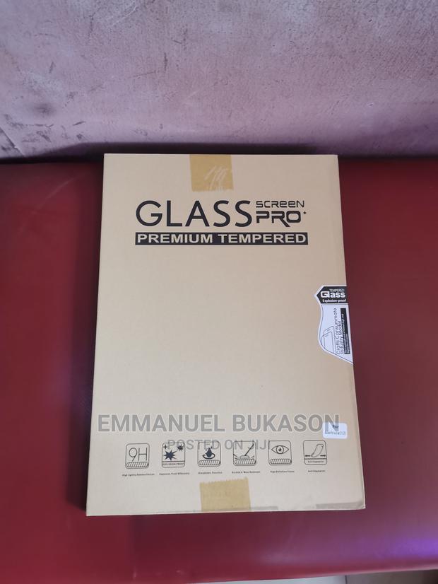 New Macbook Screen Protector · Photo 2