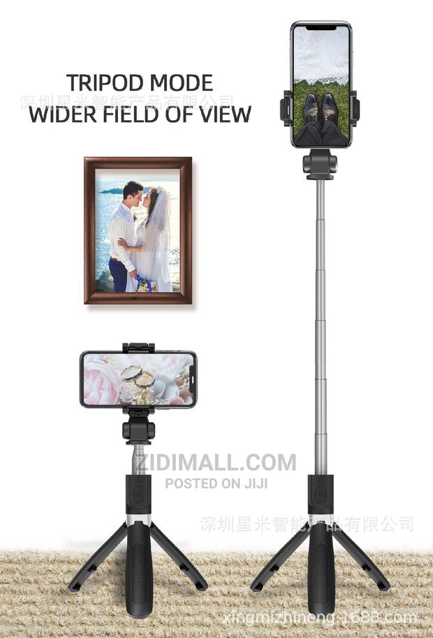 Remote Controlled Selfie Stick