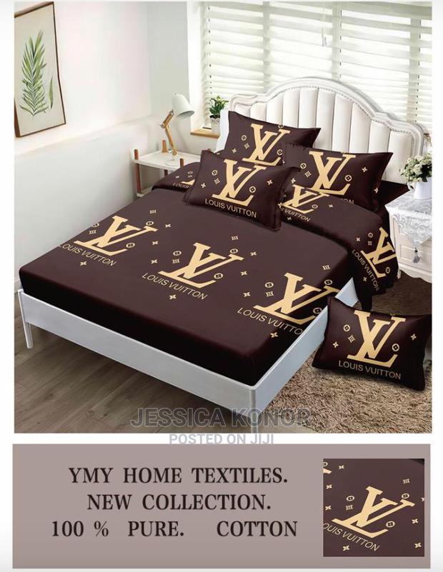 Available in All Sizes (Bedsheet With Pillowcases) · Photo 2