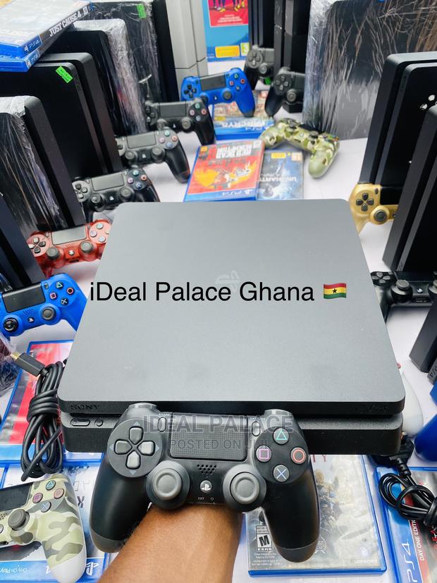 Playstation 4 Slim With 6 Games · Photo 4