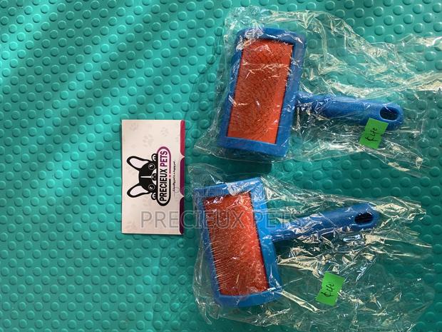 Toy Dog Silicon/Plastic Brush · Photo 4