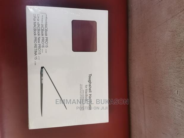 Pro 16inch Macbook Case · Photo 4