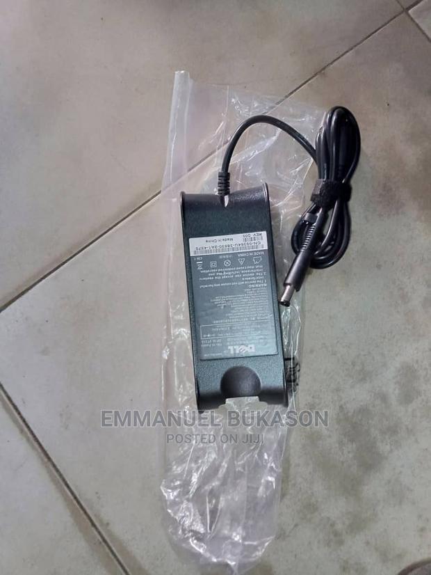 Dell Bigpin Charger · Photo 2
