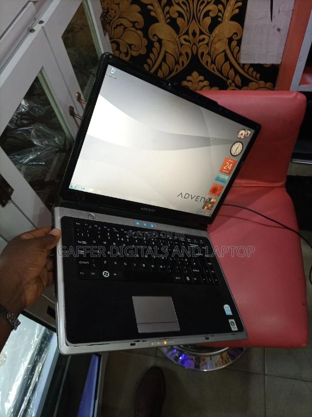 New Laptop Advent 5311 4GB Intel Core 2 Duo HDD 128GB · Photo 2