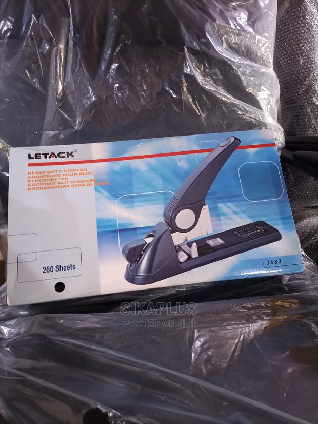 Letack Heavy Duty Stapler · Photo 2