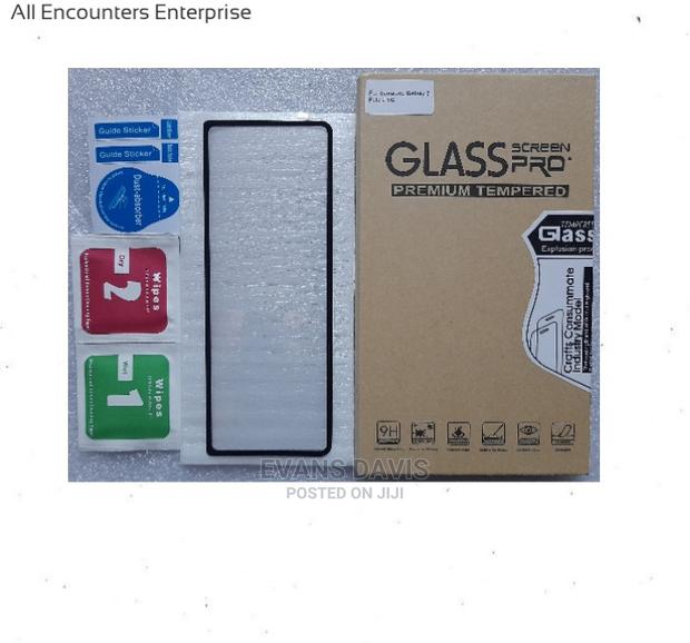 Tempered Glass Screen Protector for Samsung Galaxy Z Fold 2 · Photo 4