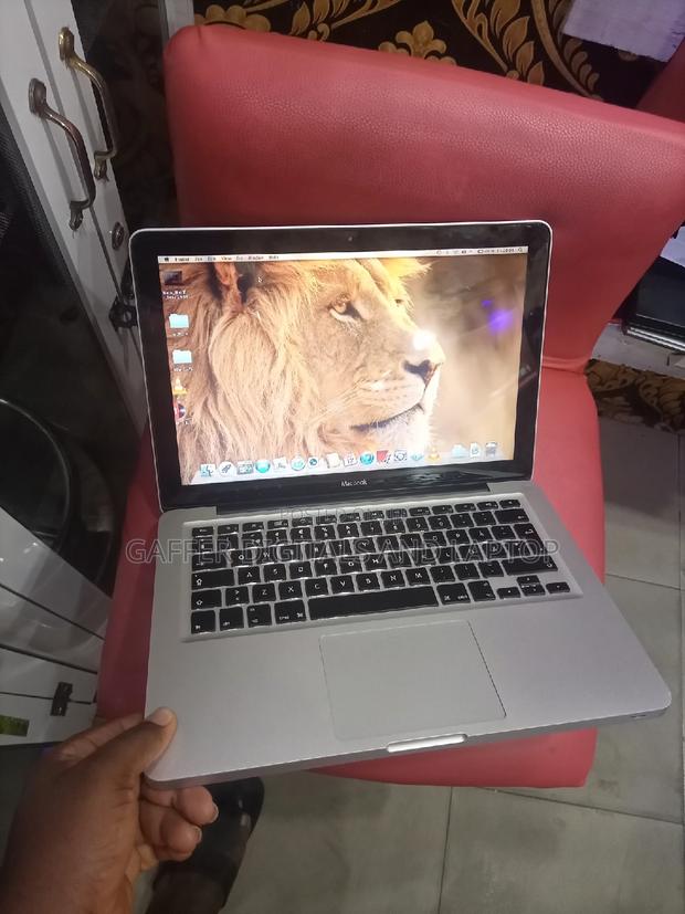 New Laptop Apple MacBook 2012 4GB Intel Core 2 Duo SSD 256GB · Photo 4