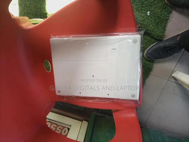 New Laptop Apple MacBook 2011 4GB Nvidia HDD 320GB · Photo 4
