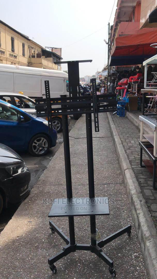 Durable Mobile Tv Stand/Trolley for Led/LCD 32-70" W/Shelf · Photo 1