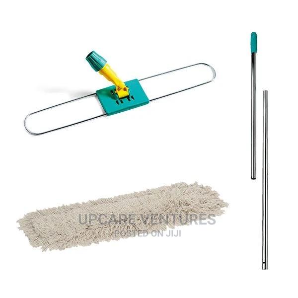 Dust Sweeper With Telescopic Handle · Photo 2