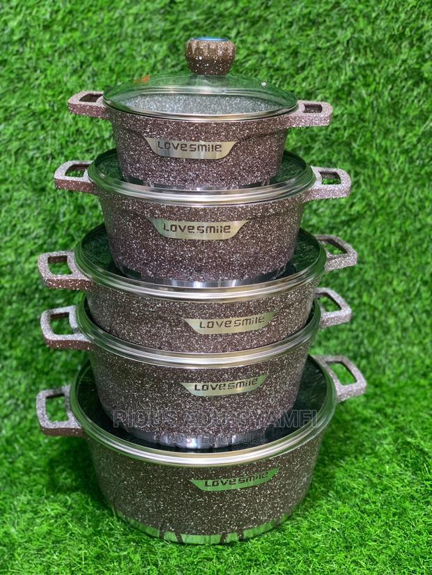 10 Pieces Love Smile Cookware · Photo 2