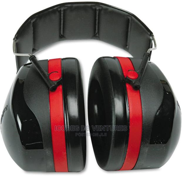 3M Optime 105 Peltor Earmuffs/Hearing Protection/Nrr 30db