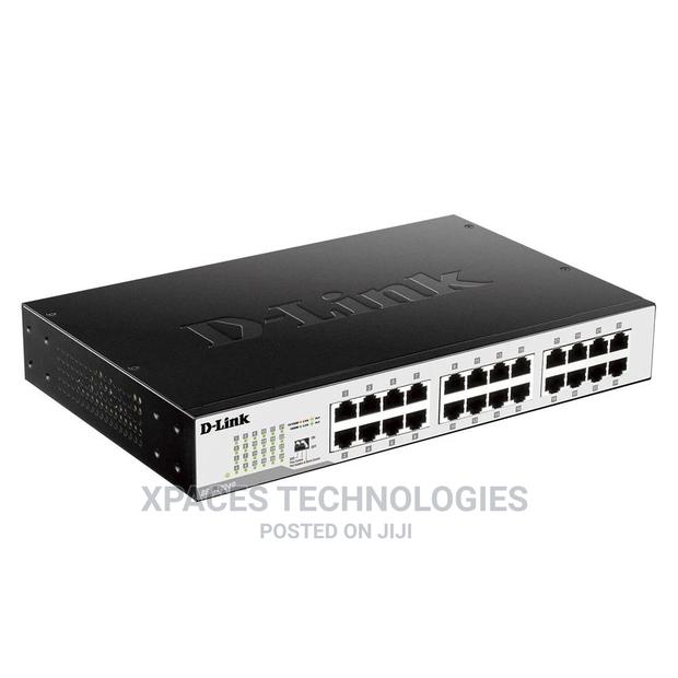 DLink 24-Port Gigabit Unmanaged Desktop Switch - DGS1024d · Photo 4