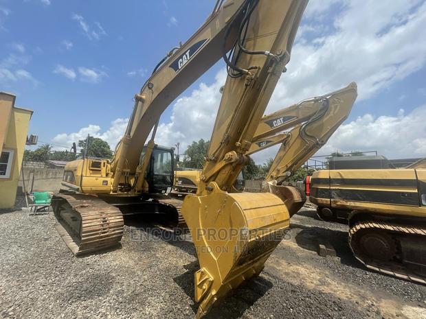 Alert 330CL , 330DL , 330BL Foreign Excavators on Sale · Photo 3
