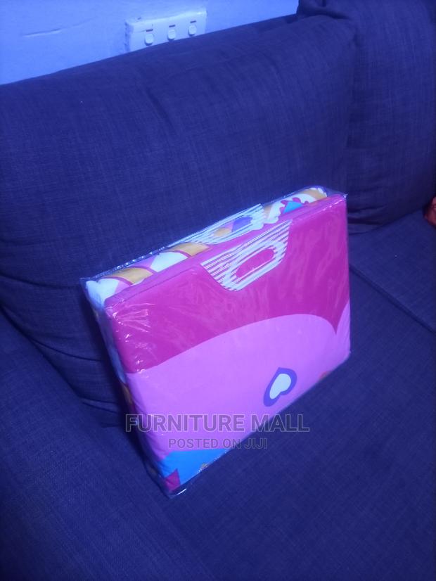 Lovely Cotton Bedsheet With Extra Two Pillow Cases Β· Photo 3