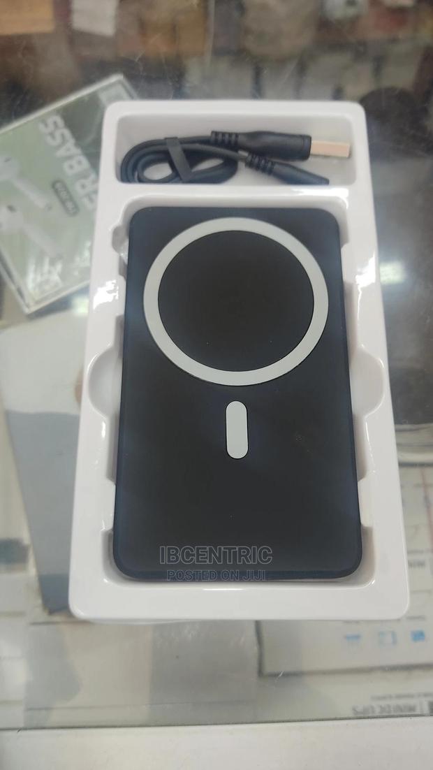 5000 Mah Magnetic Wireless Power Bank · Photo 4