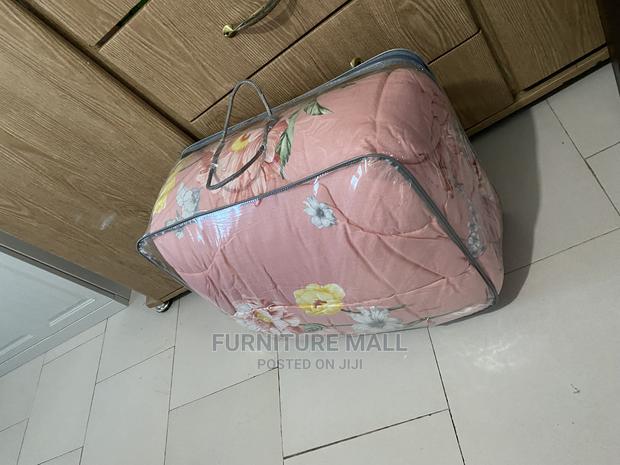 New Kingsize Duvet,Bedsheet With 4 Pillow Cases · Photo 2