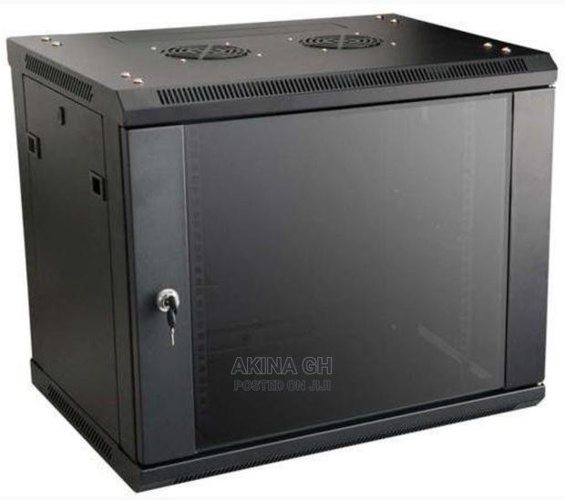 9u Network Cabinet Rack · Photo 2