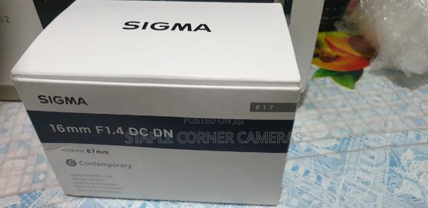 Sigma 16mm F1.4 CONTEMPORARY Wide Angle Lens for Canon EF-M · Photo 2