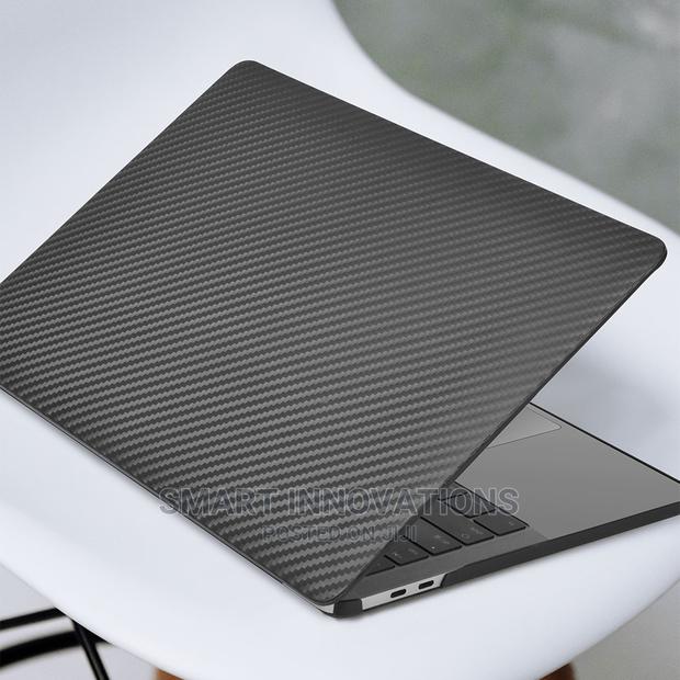 Macbook Air 13.6 (2022) Ikavlar Hard Shell Protective Case · Photo 4