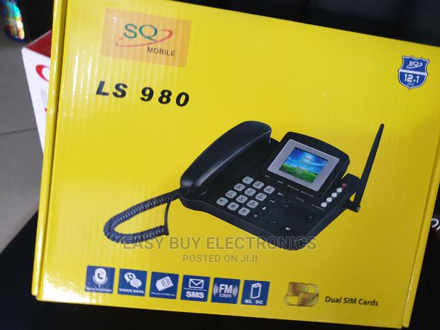Feel the Latest Dual Mobile Phone · Photo 4