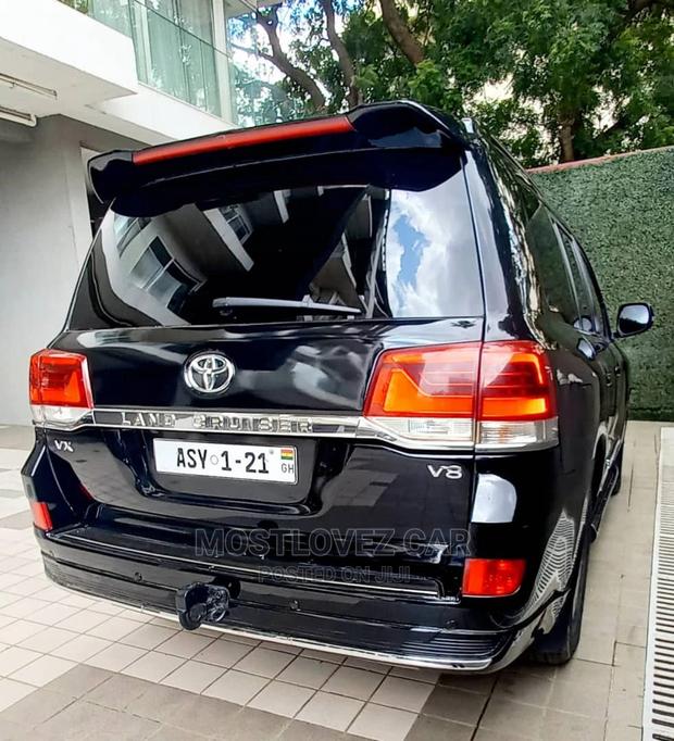 Car Rentals Luxury Landcruisers V8 for Rent in Accra Ghana · Photo 4