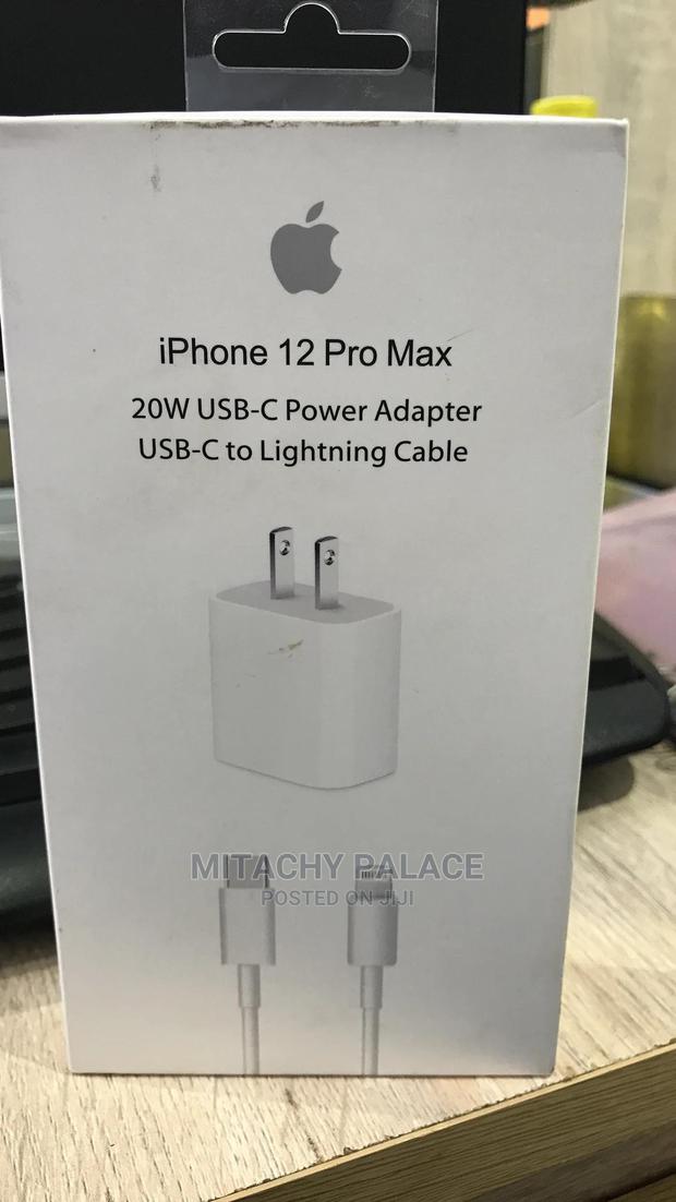 Original iPhone 12 Pro Max Charger · Photo 1