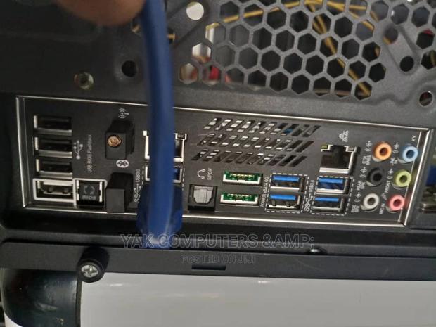 Desktop Computer Asus 16GB Intel Core I7 HDD 1T