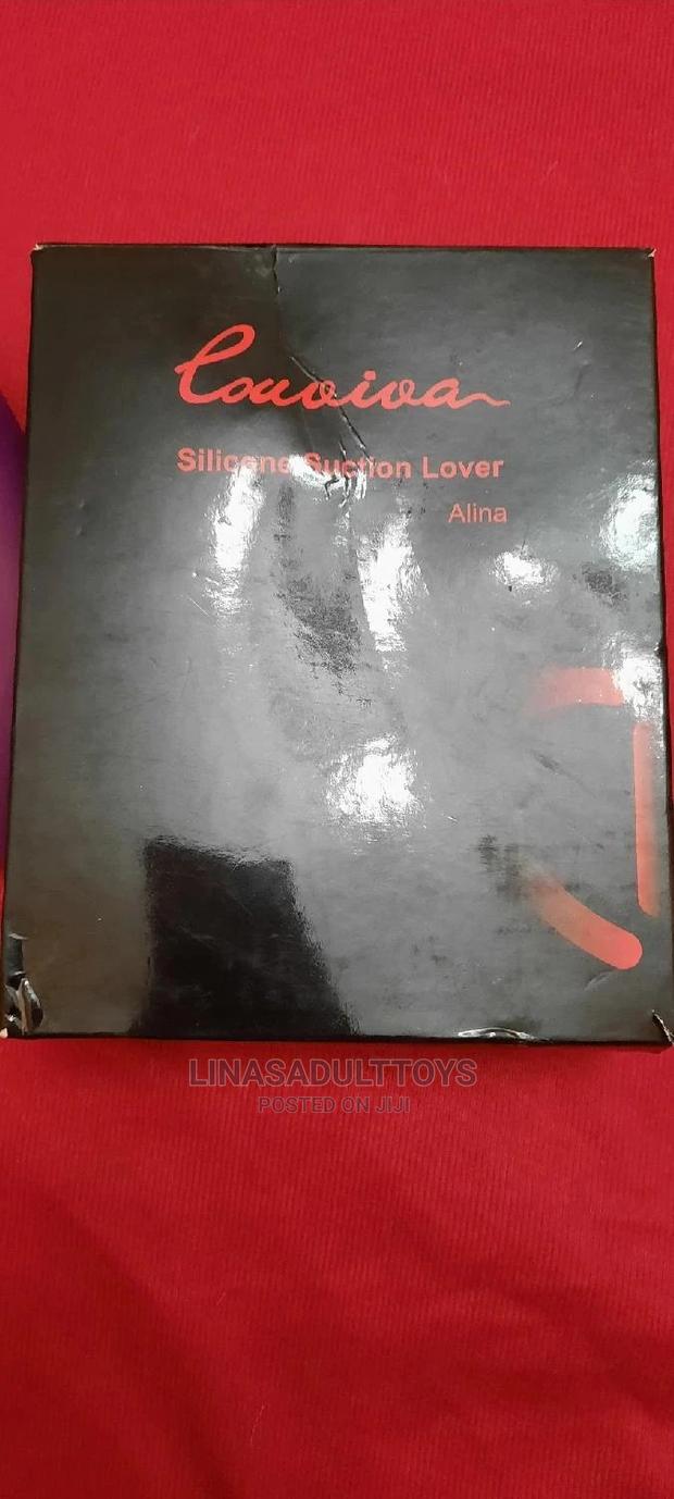 Silicone Dildo and a Clit Sucker for Women · Photo 4