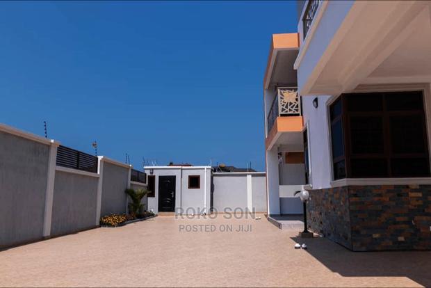 4bdrm Duplex in Dr Roko, Spintex for sale · Photo 2