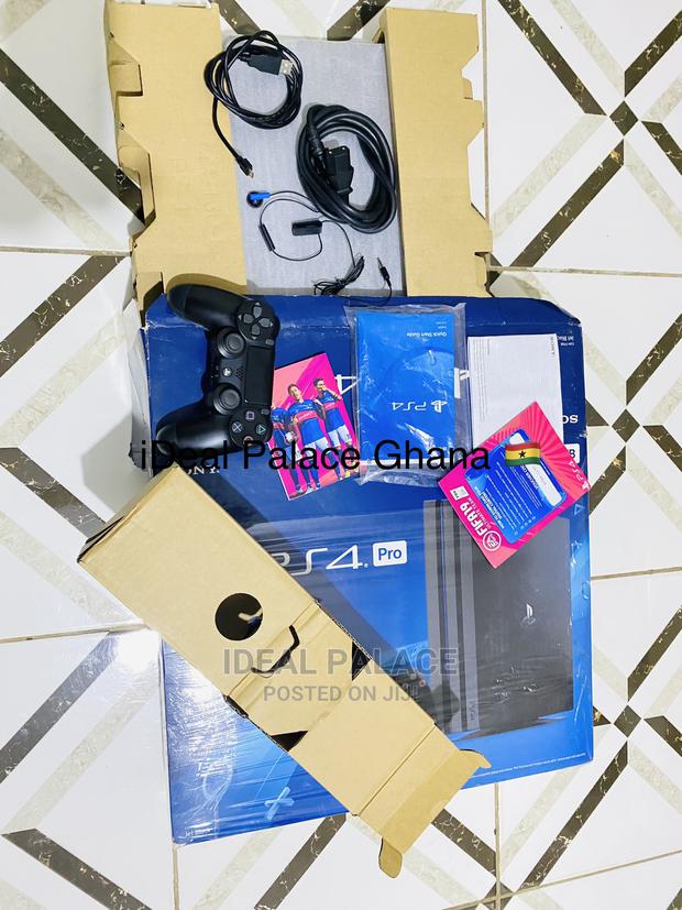 Playstation 4 Pro Pre- Owned New · Photo 4