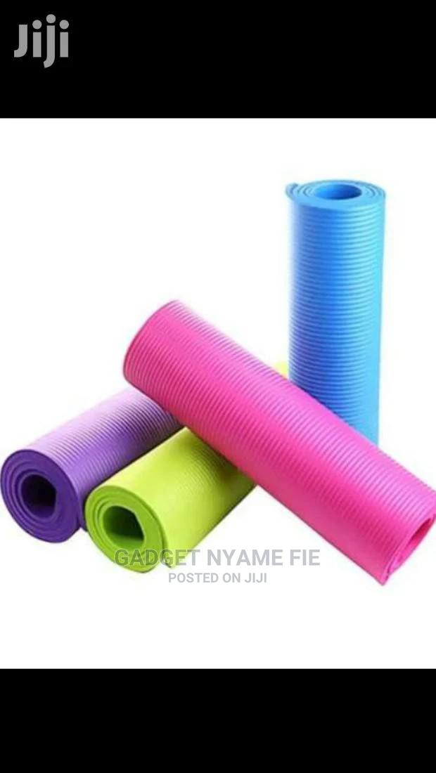 Quality Yoga Mat · Photo 3
