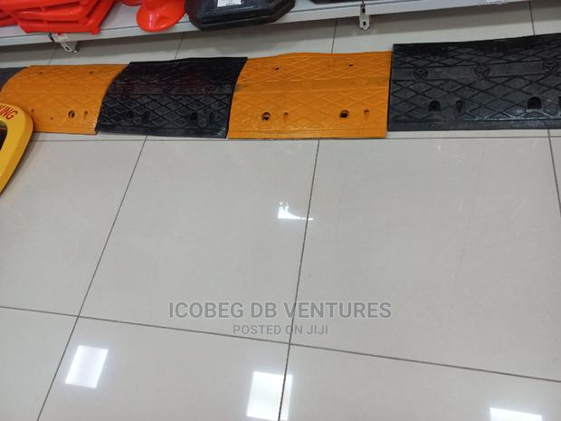 Rubber Speed Bumps/Speed Ramps