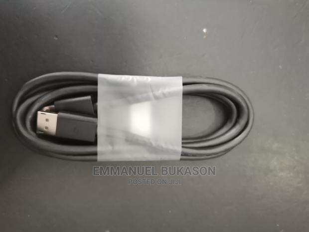 Display Port to Display Port Cable · Photo 4