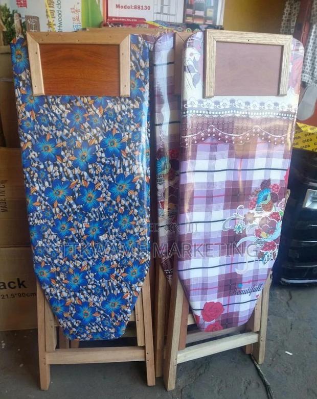 Wooden Clothing Ironing Board · Photo 2
