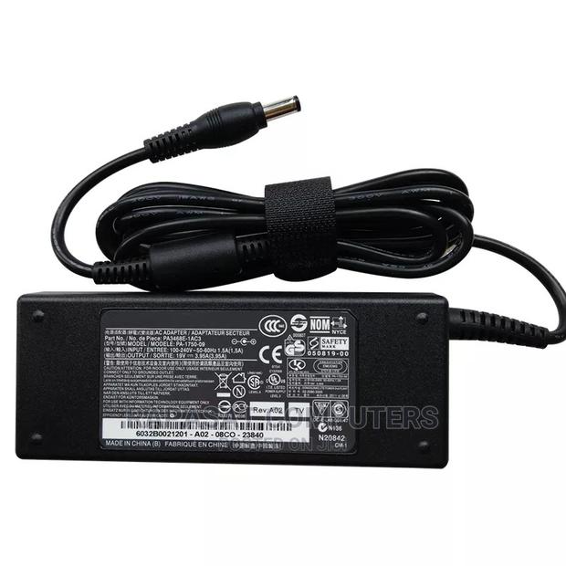 Toshiba 19V 3.95A AC Adapter 75W Laptop Charger · Photo 2
