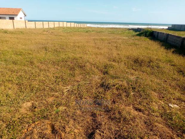 An Acre Plot of Land for Sale in Abelemkpe · Photo 4