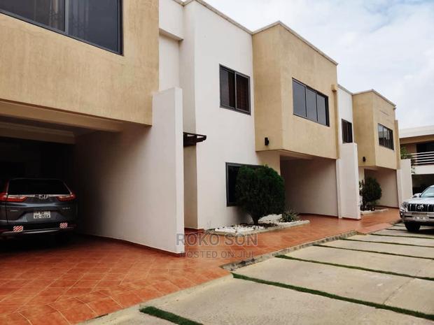 3bdrm Duplex in Dr Roko, Dworwulu for Sale · Photo 1