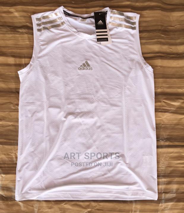 Adidas Sleeveless Top · Photo 1