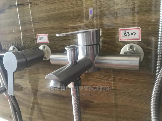 Bathtub Mixer (Telephone Shower) · Photo 4
