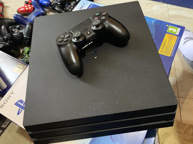 Playstation 4 Pro Jailbreak With Games · Photo 2